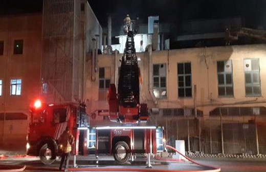 Esenyurt’ta plastik fabrikasında yangın paniği! Soruşturma başlatıldı