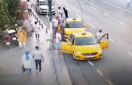 Şişli'de turistin parasını çalan taksici yakalandı
