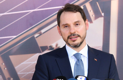 Bakan Berat Albayrak'tan elektrik üretimi açıklaması! Durmuyoruz