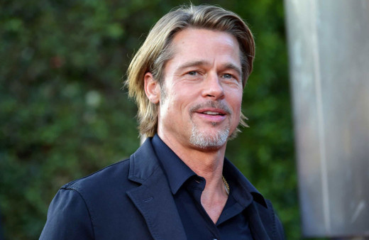 Brad Pitt 29 yaş küçük sevgilisiyle yakalandı! 'Öpüşüyorlardı çok ilgiliydi'