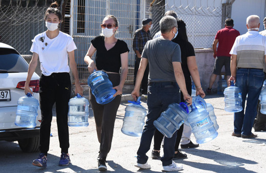 Eskişehir'de 'su' krizi büyüyor! Damacanasını eline alan kuyruğa girdi