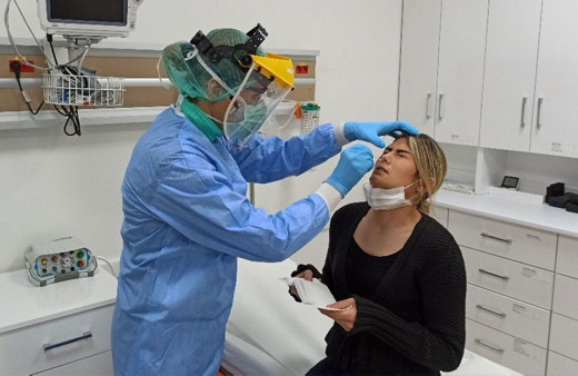 Bilim Kurulu Üyesi Doç. Dr. Kayıpmaz uyardı: Kovid-19'da çember daralıyor