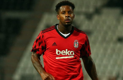 Beşiktaş'ta aynı senaryo: Yıldız isim alacakları için notere başvurdu