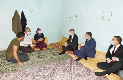 İçişleri Bakan Yardımcısı Muhterem İnce'den İpek Er'in ailesine taziye ziyareti