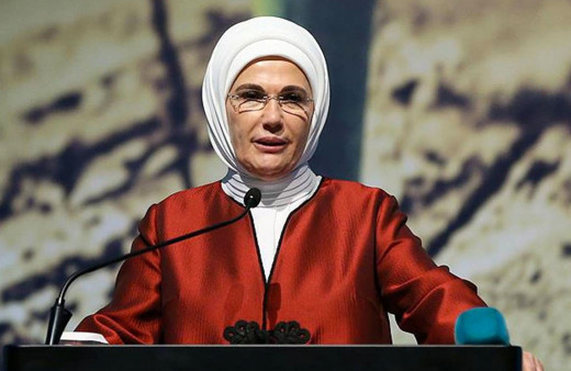 Emine Erdoğan'dan yazar Şule Yüksel Şenler'i anma paylaşımı