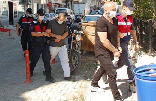 Tekirdağ'da görevli cami imamı kaçak silah ticaretinden tutuklandı