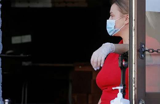 İşte süper bulaştırıcı! İki saat kafede oturdu, tam 56 kişiye koronavirüs bulaştırdı