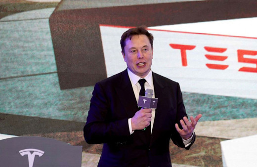 Elon Musk Neuralink çipini tanıttı! İnsan beynine takılacak