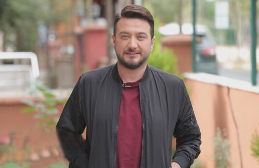 Kanal D Gelinim Mutfakta'nın sunucusu Onur Büyüktopçu oldu Seda Sayan deniyordu