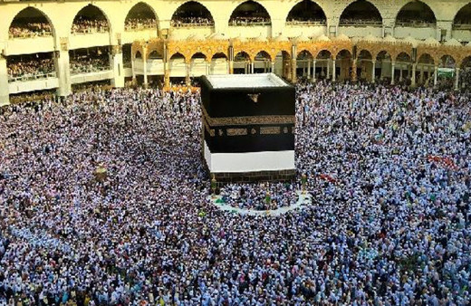 Suudi Arabistan'dan flaş karar: Kabe yeniden ibadete açılabilir