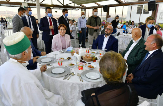 Meral Akşener Muharrem Ayı iftarı programına katıldı Hz Ali yorumu dikkat çekti