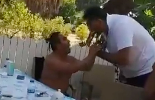 Murat Övüç'ü dövdüler! Zaza Enden, karısına 'o...pu' dediği için Övüç'ü tokatladı