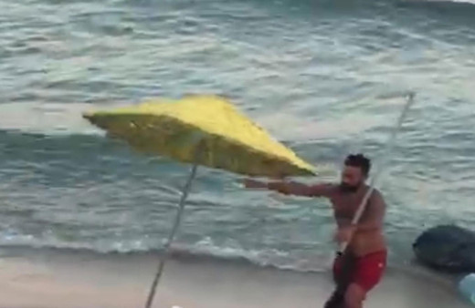 Kuşadası'nda ağaçları yakıp, çöpleri denize dökmüştü! Akıl hastanesine gönderdi