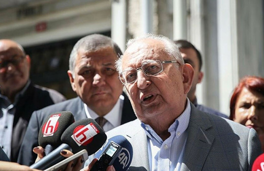TBMM eski Başkanı Hüsamettin Cindoruk: Krizi fırsata çevirip 12 Ada'yı geri isteyebiliriz