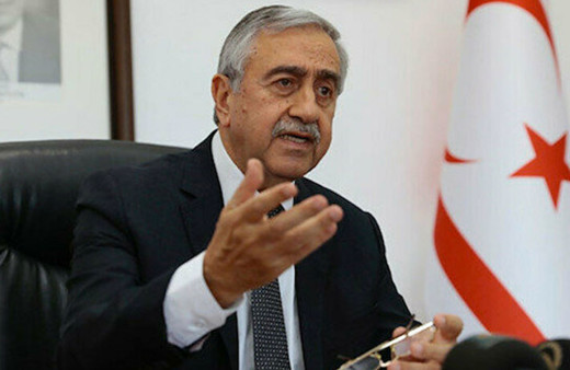 Mustafa Akıncı bu kez ters köşe yaptı! ABD'nin silah ambargosu kararına tepki