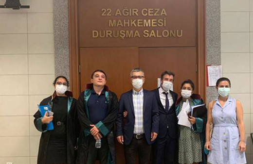 Diken'e açılan 'Fuat Avni' davasında karar verildi! İlk duruşmada beraat