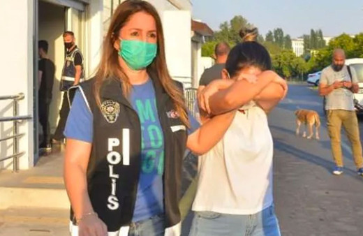 Adana'da büyük vurgun! 5 memur 6 kişinin 3 milyon lirasını tokatladılar