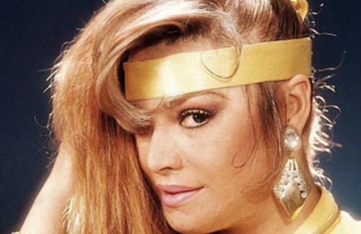 Vahşice öldürülmüştü! Acıların kadını Bergen'in mezarı yürek sızlattı