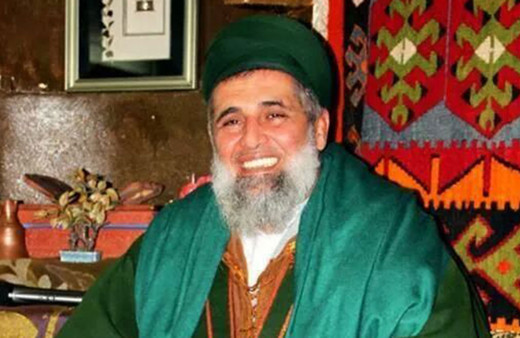 Ahmet Hakan'dan yetkililere çağrı! Her sarık takıp cübbe giyeni protokole almayın