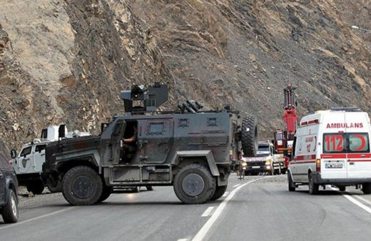 Tunceli'de polis aracı kaza yaptı! 1 polis yaralandı