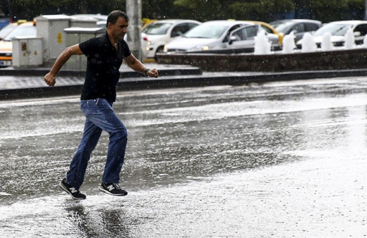 Meteoroloji'den uyarı: İstanbul ve 3 il için gök gürültülü sağanak beklentisi