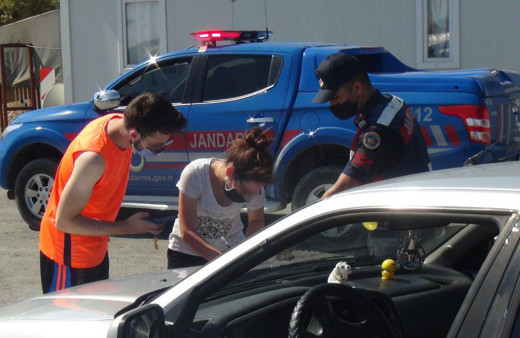 Koronavirüslü kadın Antalya yolunda tatile giderken yakalandı