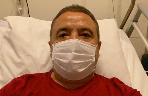 Antalya Büyükşehir Belediye Başkanı Böcek yoğun bakıma alındı korona olmuştu