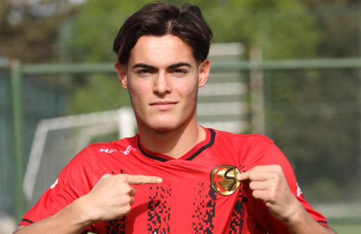 Eskişehirspor’da Metehan Altunbaş Avrupa ekibine transfer oldu