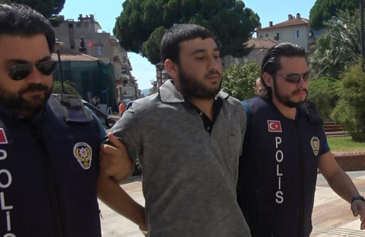 Aydın'da başını taşla ezerek öldürdü 40 metre sürükledi! Katil komşunun cezası belli oldu