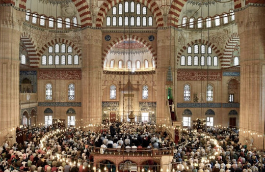 Cuma hutbesinde "ayrımcılığa karşı birlik" çağrısı yapıldı