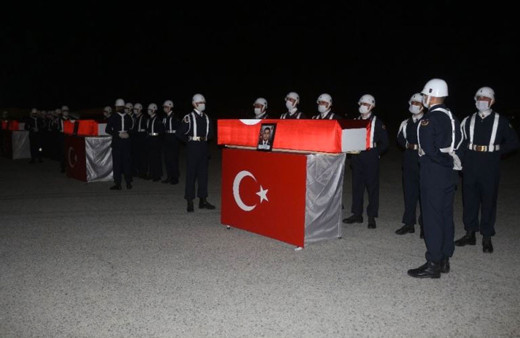 Van'da şehit düşen 3 kahraman askerimiz için tören düzenlendi