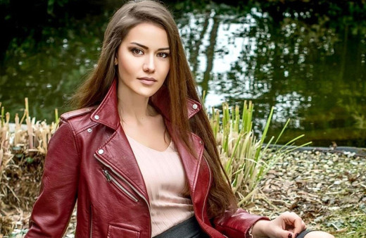 Fahriye Evcen ekranlara dönmek için bakın neler istiyor olay şartlar!