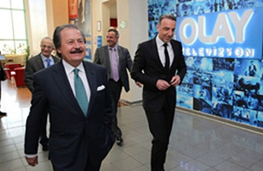 Olay TV'de olaylar bitmiyor! Cavit Çağlar "gazetecileri kulağından tutar atarım" dedi mi?