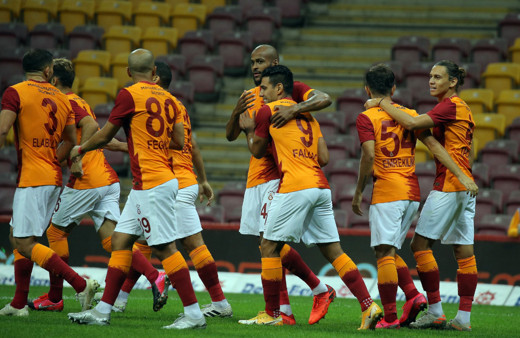 Galatasaray'da 7 kişi kadroda yok