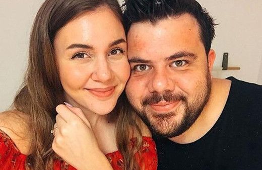 Kavga etti virüs kaptı Eser Yenenler ve Berfu Yenenler'e korona şoku!