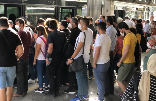 Bu kadarına da pes dedirtti! İstanbul'da yasağa aldırış etmediler