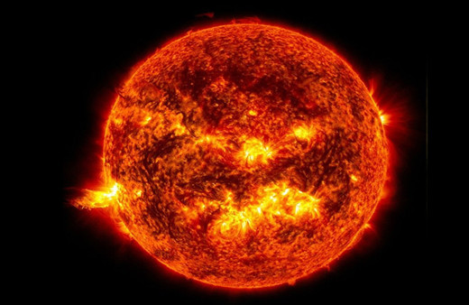 Bilim insanları duyurdu! Güneş yeni bir döngüye girdi