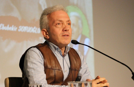 AK Parti kurucularından Ayşe Böhürler'den Prof. Dr. Ebubekir Sofuoğlu’na sert tepki