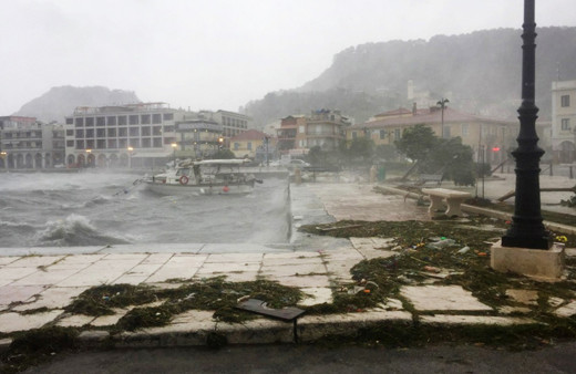 Tropik fırtına Yunan adası Zakynthos'u vurdu
