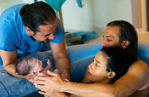 Çukur yıldızı Erkan Kolçak Köstendil'in esi Cansu Tosun suda doğurmuş