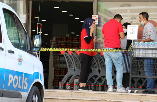 Diyarbakır'da market soyan hırsız, çalışanı kaçırdı