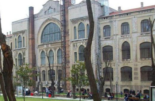 Öğrencilerin psikolojisini bozan hata! Veliler Marmara Üniversitesi'ne isyan etti