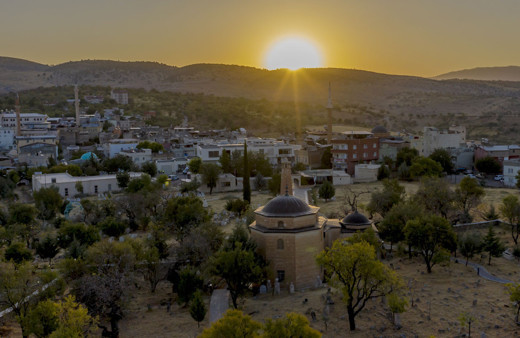 Erzurumlu İbrahim Hakkı 256 yıl önce yaptı ışık hadisesi ilgiyle izlendi