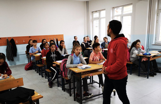 Ortaokul ders programı 21-25 Eylül EBA ders saatleri kaçta