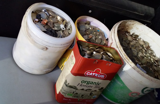 Komşuları kötü kokudan rahatsız oldu çöp evden çıkanlar ekipleri şaşkına çevirdi