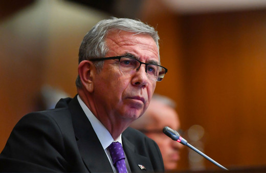 Mansur Yavaş'tan Adıyaman'daki 177 öğrenciye yardım eli