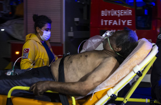 Ankara'da hastane odasında yangın çıkaran psikiyatri hastası öldü, 2 kişi yaralandı