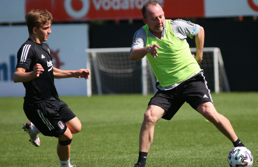 Sergen Yalçın 4-1'lik hezimet sonrası sahaya indi