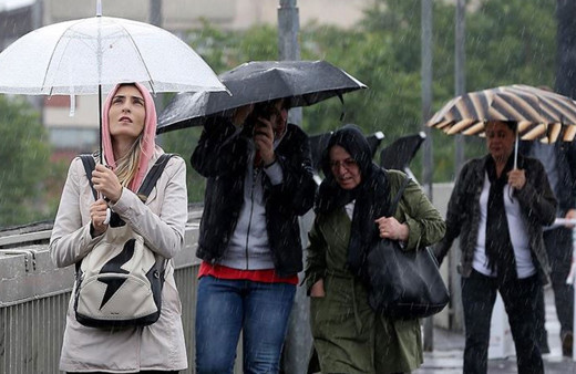 Meteorolojiden sağanak yağış uyarısı! Bu illerdekiler dikkat