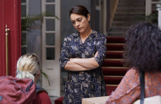 Masumlar Apartmanı kitabı kimin Gülseren Budayıcıoğlu kitap özeti